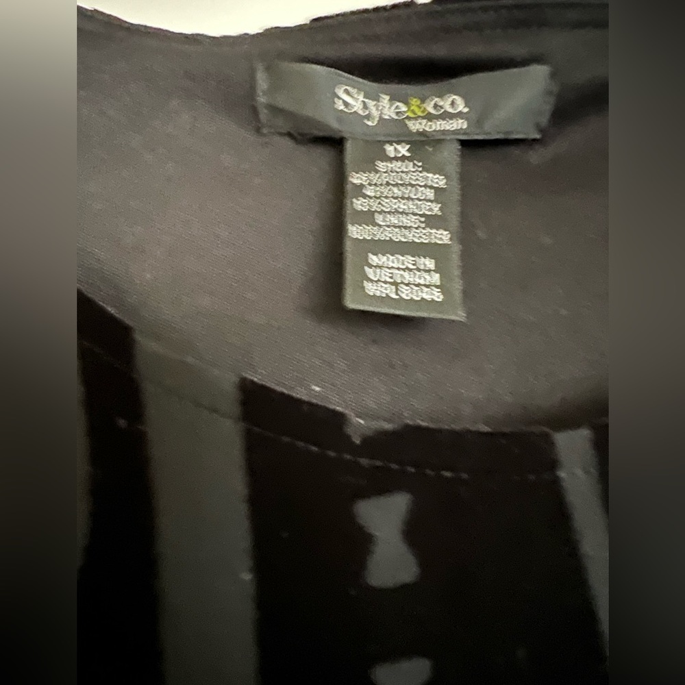 Style and Co. Black velvet top